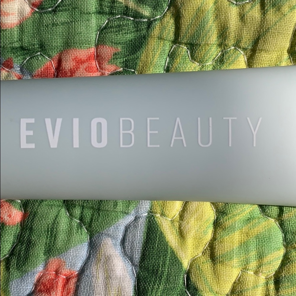 Evio Beauty pore-text primer 1oz matte finish